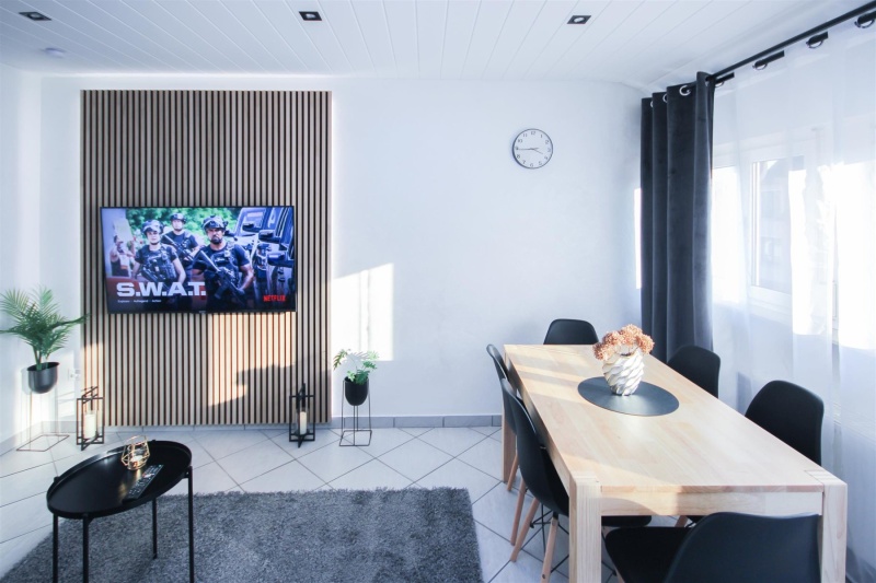 BS18A1_ALFA_APARTMENTS_14_Zimmer_Room_Wohnzimmer_Living_Room