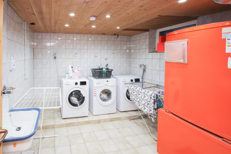 BS18A1_ALFA_APARTMENTS_71_Waschkueche_Washing_Machine