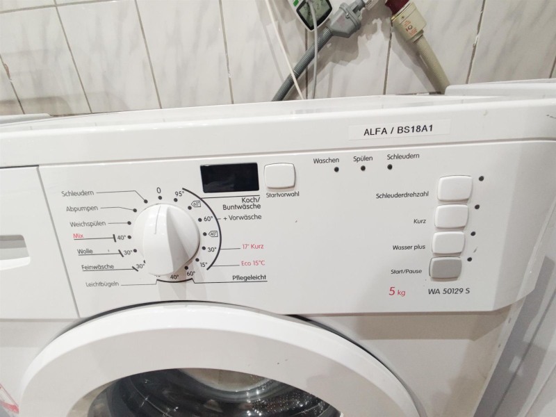 BS18A1_ALFA_APARTMENTS_76_Waschkueche_Washing_Machine